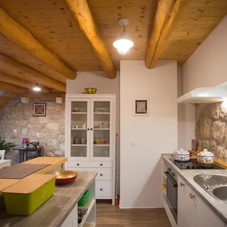 Villa Sleeps 4 Pool Mihanici